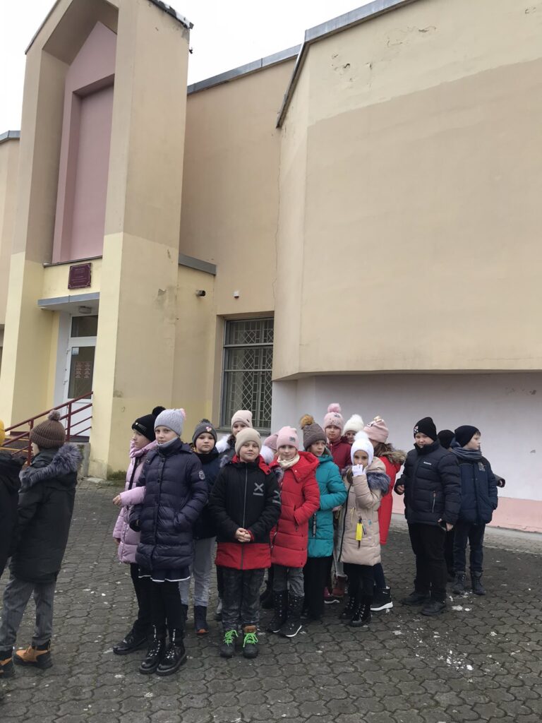 Учащиеся III-VI  классов посетили ГУК «Волковысский военно-исторический музей имени П.И.Багратиона» 
