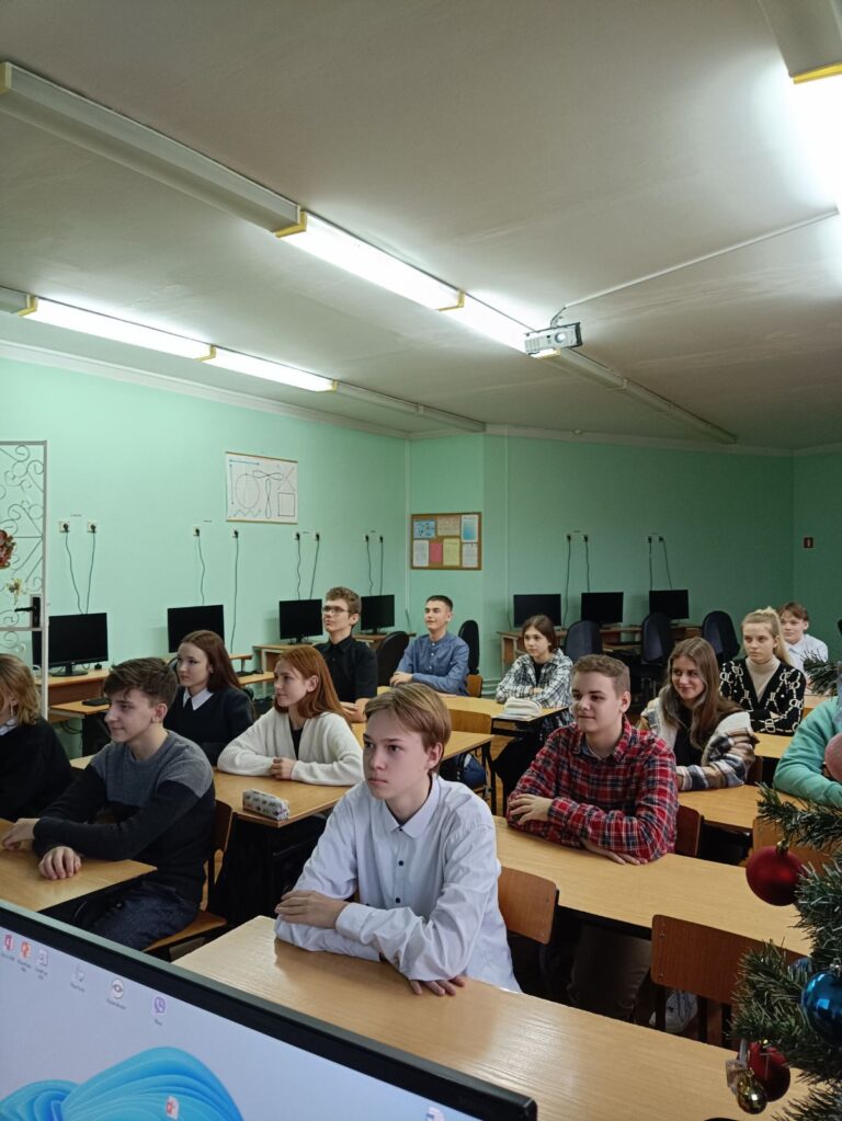 В 9-ом «Б» классе проходил информационный час: «Трудом мы славим Беларусь! Выдающийся личности нашей страны»