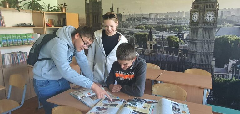 С учащимися 7-8 классов проводился исторический турнир «В единстве народа — великая сила»