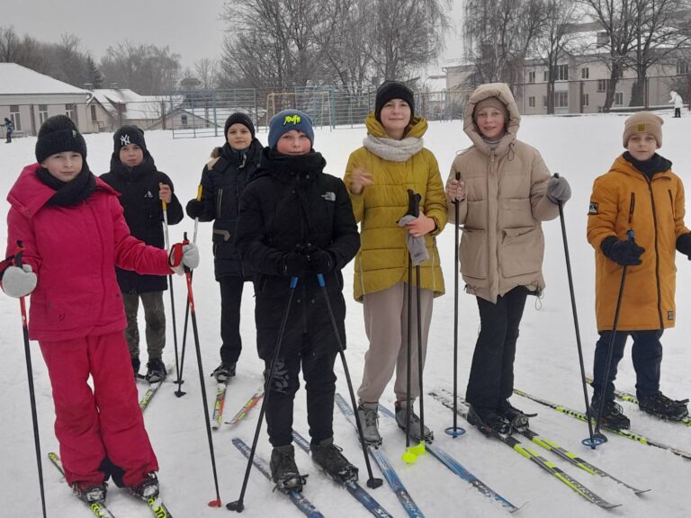 12 января 2024 года в Государственном учреждении образования «Средняя школа №8 г. Волковыска» прошли спортивные состязания «Снежный снайпер»