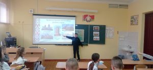 16 октября в 3А классе был проведен классный час по программе занятий «Я. Моя семья. Моя Родина» на тему «Моя малая Родина»