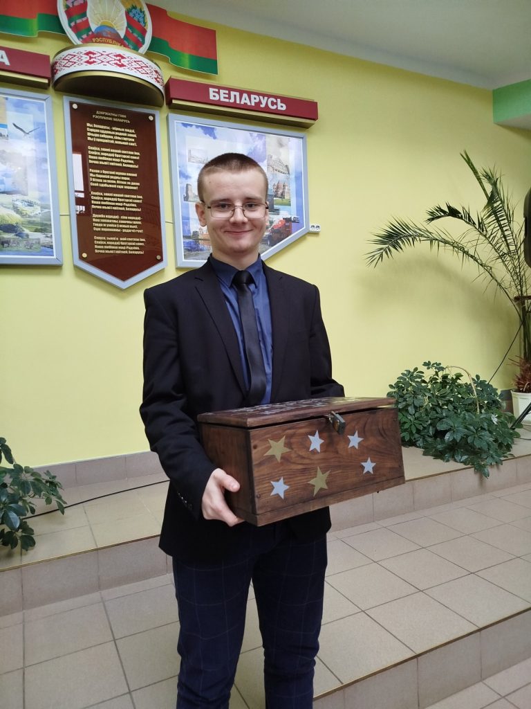 В школе прошла акция «Шкатулка добрых желаний»