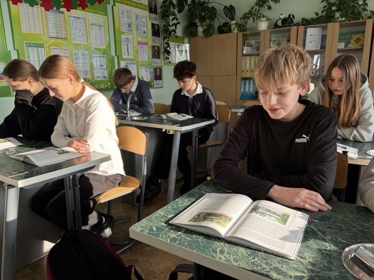 14 января в 8 классе в рамках общешкольной акции «Единый урок» был проведен урок Памяти, посвященный трагедии в д. Ола.