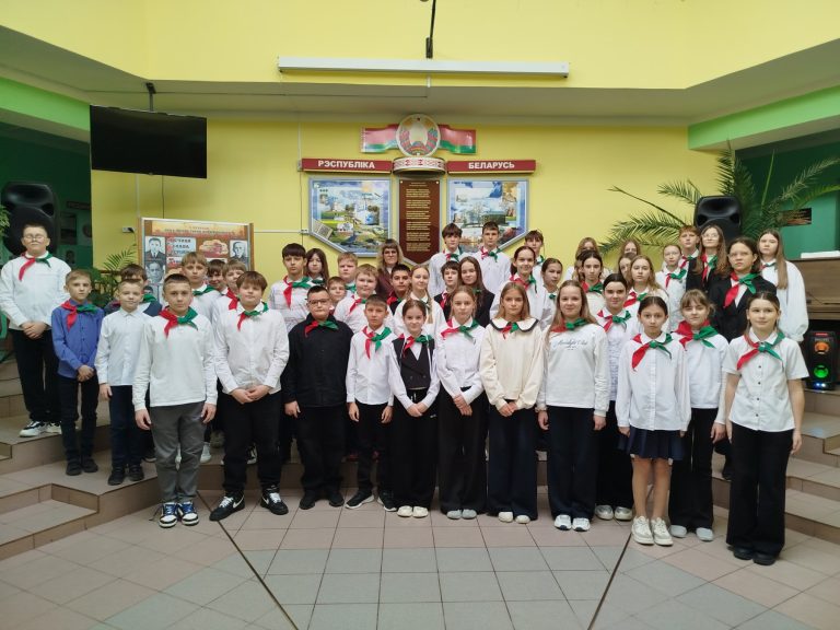 В пионерской дружине им. Зины Портновой прошёл сбор дружины «Я помню! Я горжусь!» посвященный Дню юного героя-антифашиста.