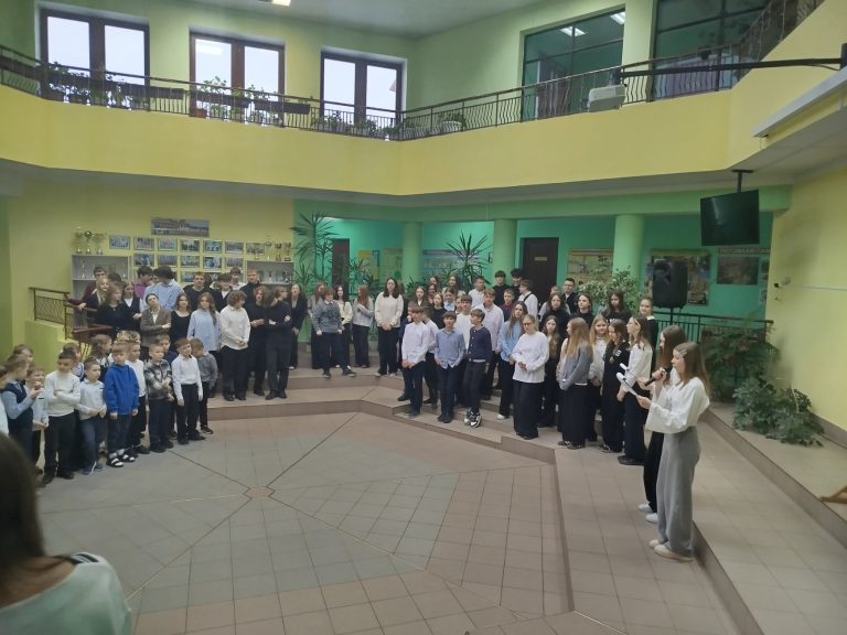 23 февраля — особая дата в календаре нашей страны. Это день, когда мы отдаём дань уважения мужеству и доблести всех, кто стоял и стоит на страже мирной жизни нашей страны