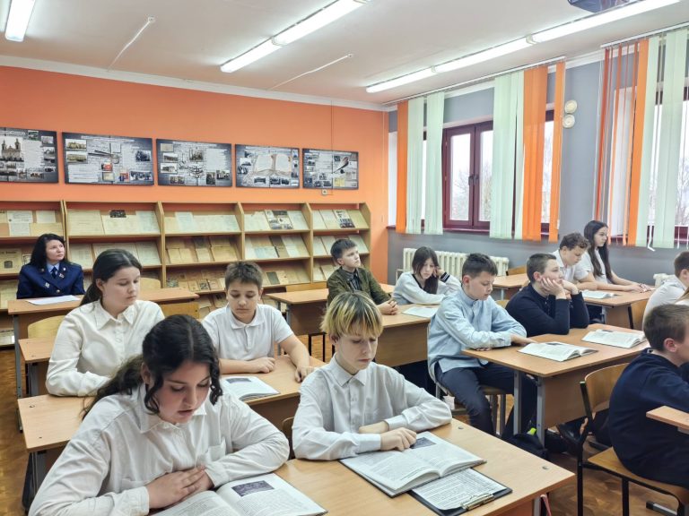 В 6 Б классе прошло мероприятие на тему «Экономический ущерб нанесенный немецко-фашистскими оккупантами БССР»